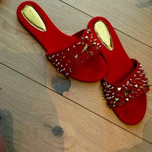 Red and gold studded slides⭐️✨❤️